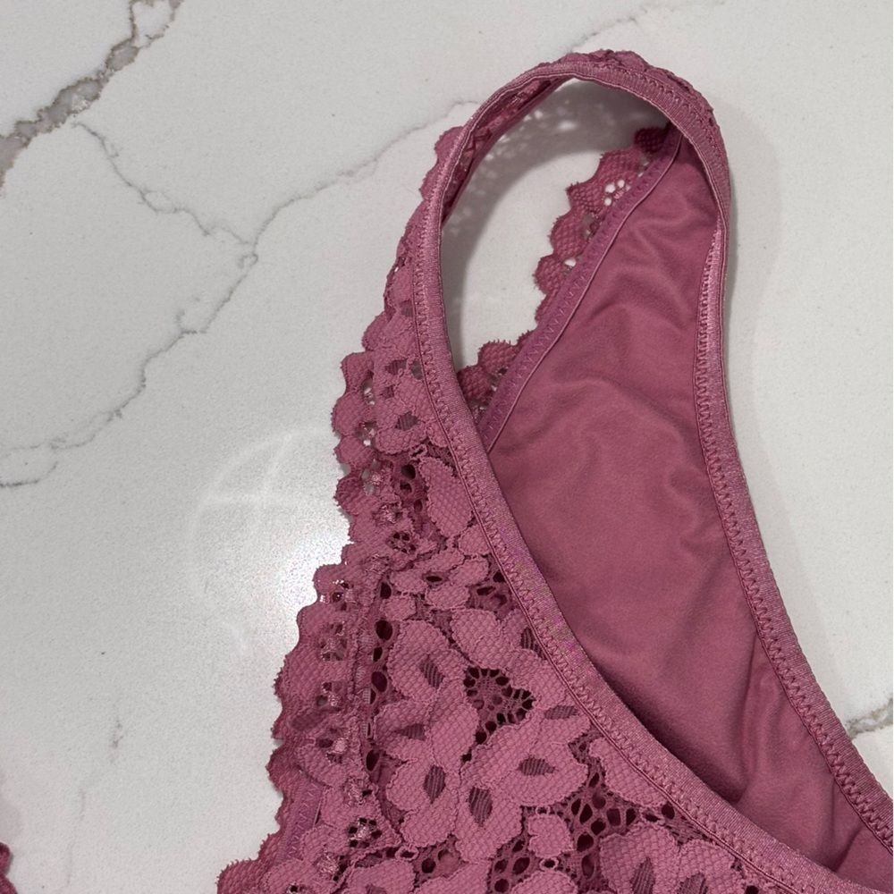 Victoria’s Secret Body by Victoria Women’s Pink Lace Bralette Bra Medium Lounge - Picture 8 of 16